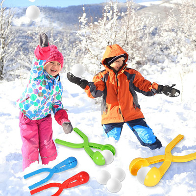 Mehrfarbenplastikschneeball-Hersteller-Schnee-Ball spielt Spiele mit Griff