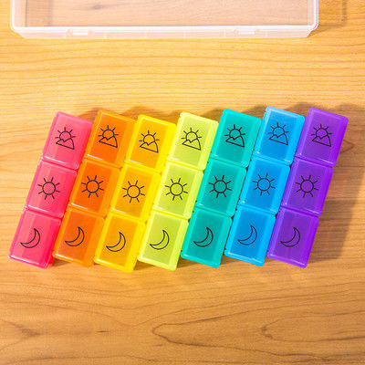 Tragbarer feuchtigkeitsfester 7 Tagpillen-Kasten mit großen Fächern