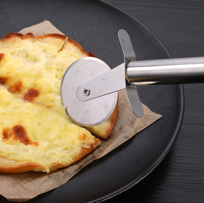 Edelstahl-Pizza-Schneider-Rad-Messer-Küchen-backende Werkzeuge