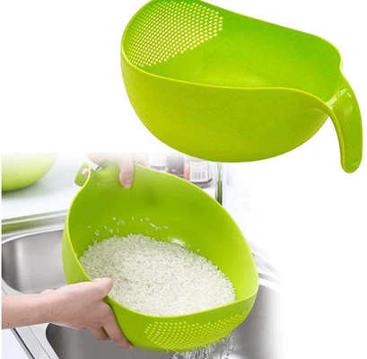 Plastikreis-Sieb-Schüssel mit der Griff-Küche, die Siebe für Reinigungsgemüse abläßt