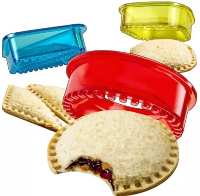 Küchen-Werkzeuge backen Plätzchen-Mittagessen-Sandwich-Schnittmeister und Eichmeister des Hersteller-DIY zusammen