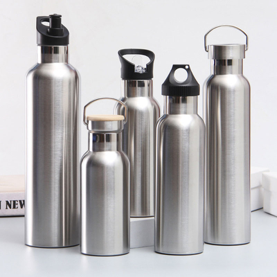 Trinkbecherwasser Flasche des doppel-wandigen Edelstahl-600ml kundenspezifische mit Deckel