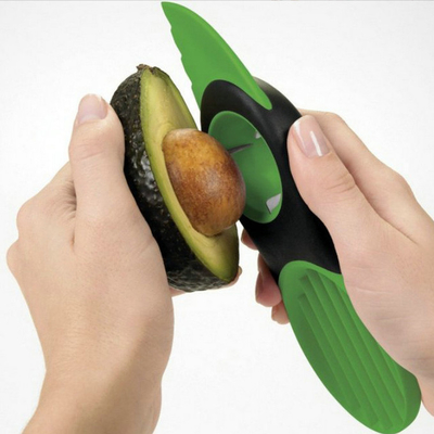 Küchen-Edelstahl-Haushaltsware 3 in 1 Avocado-Schneidmaschinen-Grün-Werkzeug