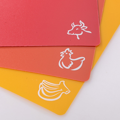 4 gesetzte Haushaltsware-Plastikprodukt-flexibles Schneidebrett Mats With Food Icons