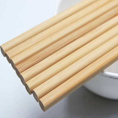 Wiederverwendbare natürliche Bambusessstäbchen sind für das Restaurant-Kochen sperrig