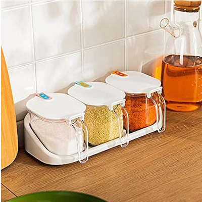 gewürz-Vorratsbehälter-Gläser freien Raumes 3pcs 4 Unze sind Plastikmit Abdeckung und Löffel sperrig