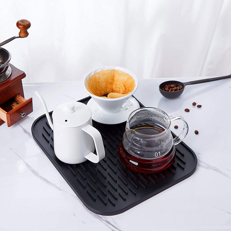 Hitzebeständiger Abtropfgestell-Silikon-Teller, der Mat For Pour Over Coffee-Hersteller-Schwarzes trocknet